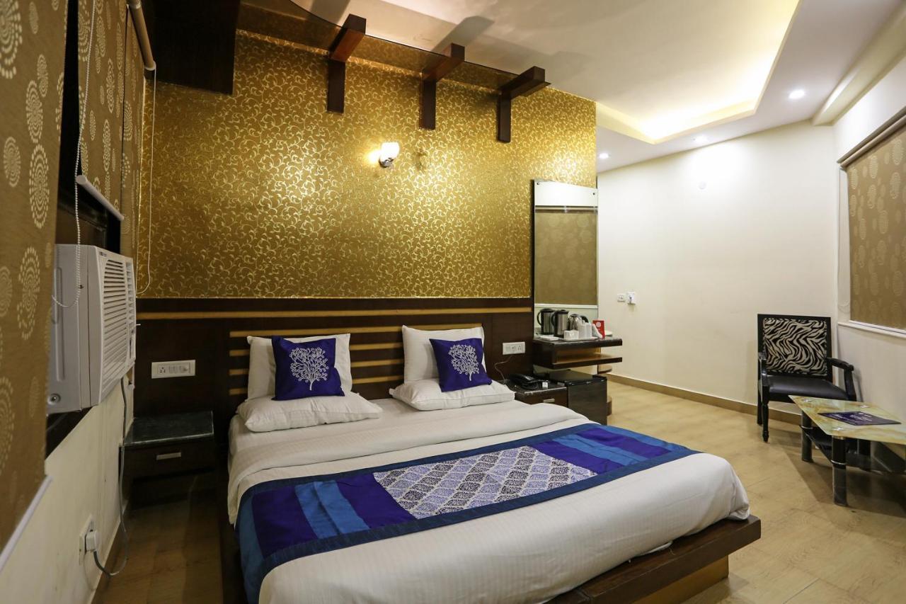 Oyo Hotel Asko International Near Gurudwara Shri Bangla Sahib New Delhi Exterior photo